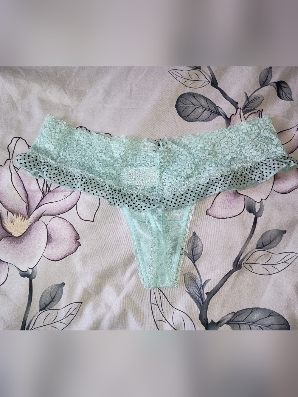 3/$10 🌟 NWOT Jessica Simpson Pale Light Blue Lace Thong with Black Bow Large - Picture 3 of 8